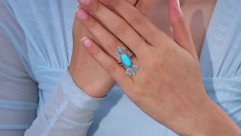 Artisan Crafted Sleeping Beauty Turquoise Arrow Ring in Sterling Silver (Size 7.0) 4.40 ctw