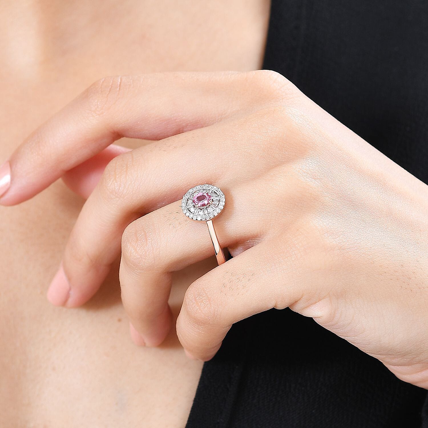 Premium Mahenge Spinel and Diamond Modern Glamour Ring in 18K Vermeil Rose Gold Over Sterling Silver (Size 6.0) 0.70 ctw