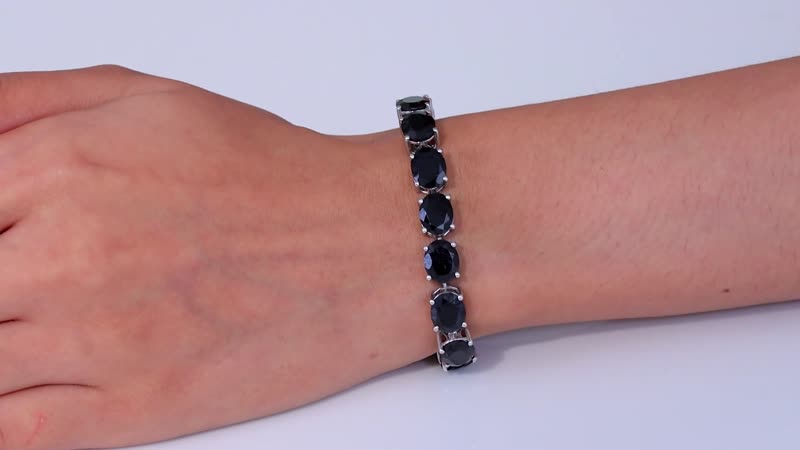 Karis Thai Black Spinel Bracelet in Platinum Bond (6.50 In) 57.60 ctw