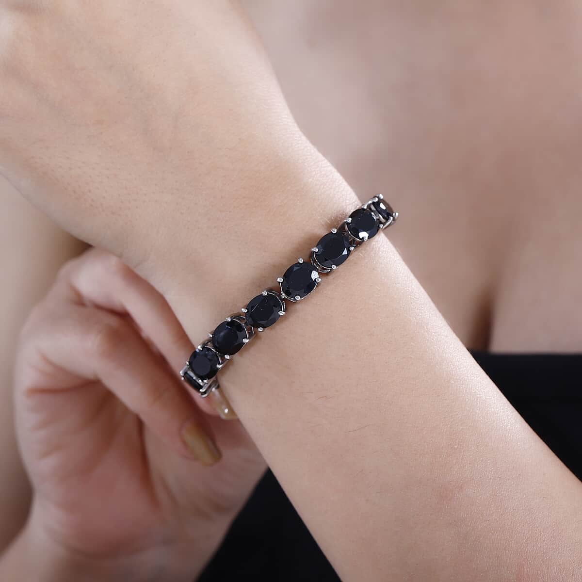 Karis Thai Black Spinel 57.60 ctw Bracelet in Platinum Bond (7.25 In) image number 2