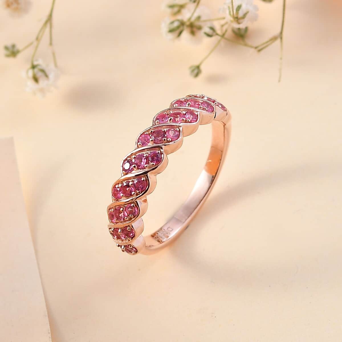 Premium Mahenge Spinel Timeless Elegance Ring in 18K Vermeil Rose Gold Over Sterling Silver (Size 6.0) 0.70 ctw image number 1