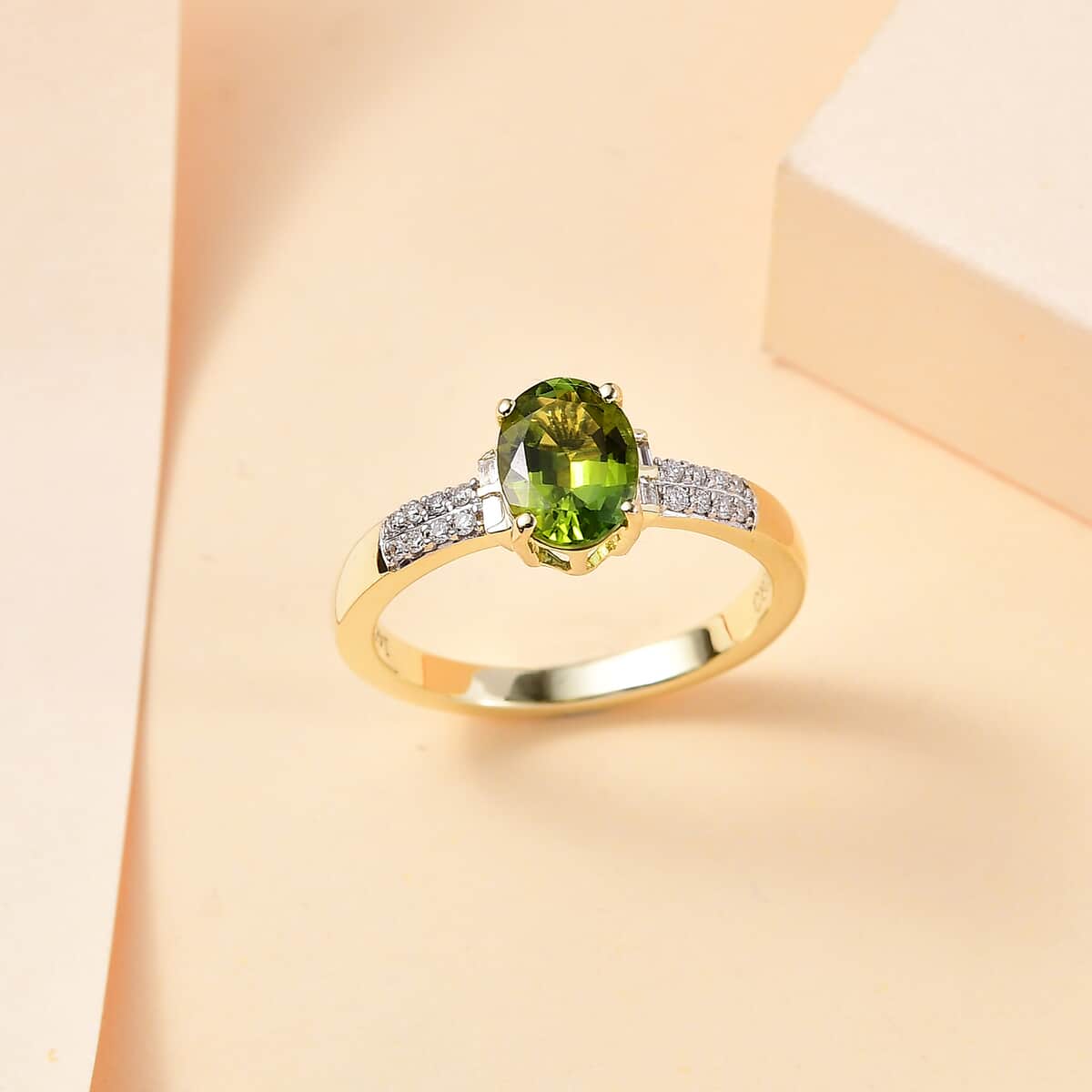 Luxoro 14K Green Gold AAA Natural Calabar Green Tourmaline, Diamond (G-H, I2) Ring (Size 10.0) 1.25 ctw image number 1