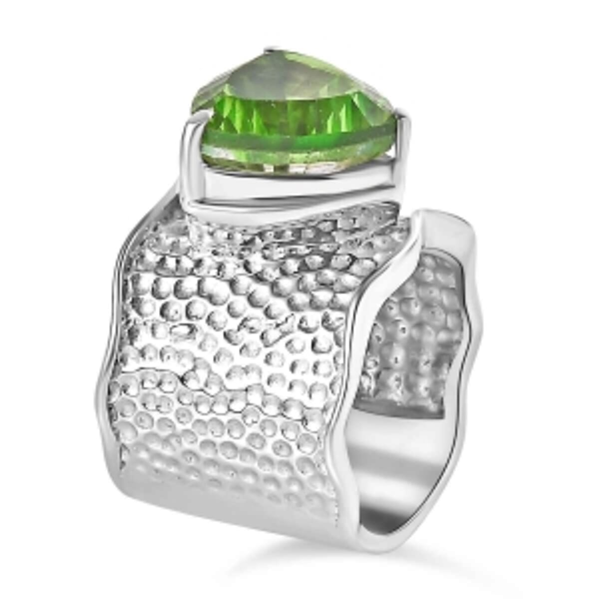 Chartreuse Quartz 6.35 ctw Solitaire Ring in Stainless Steel (Size 8.0) image number 4