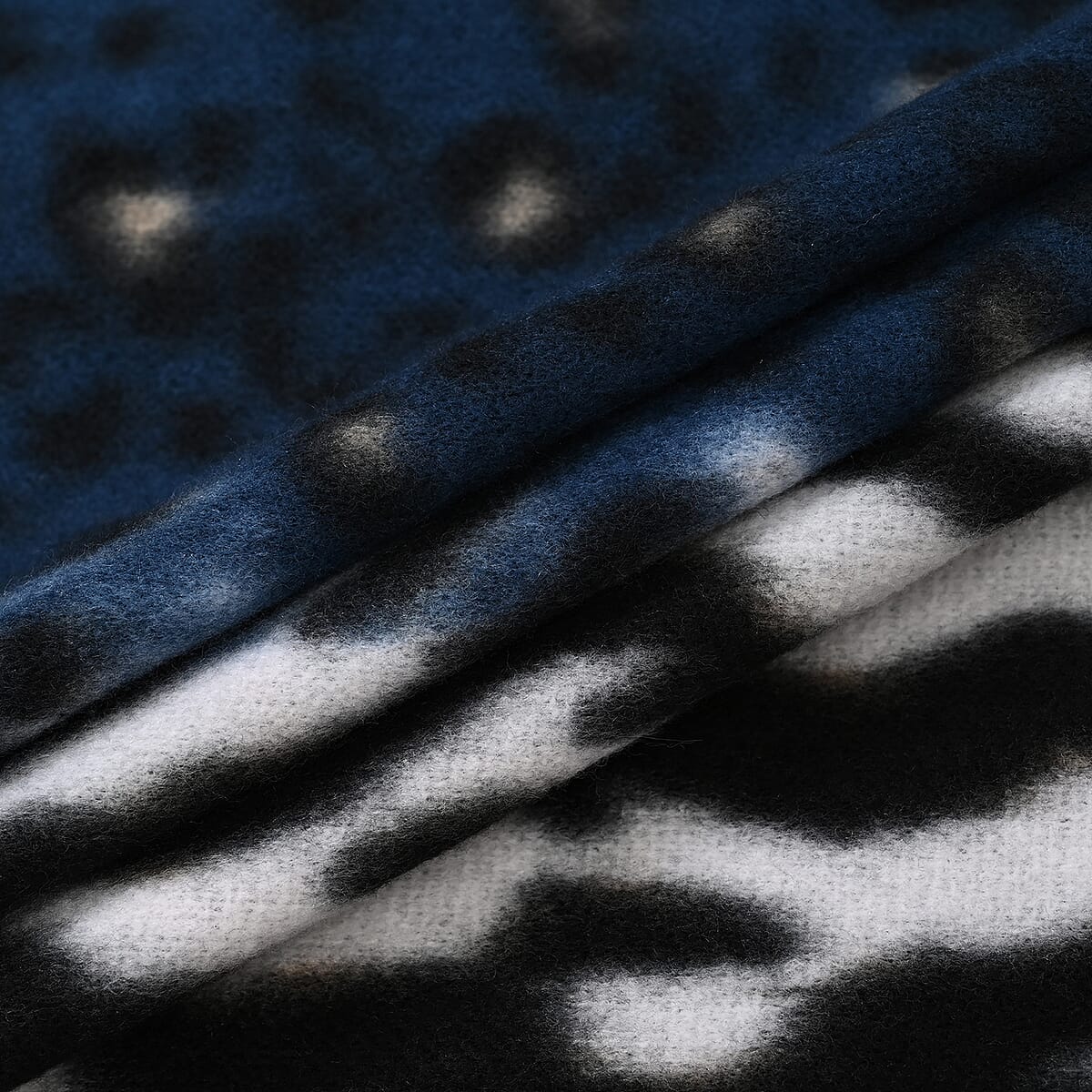 Tamsy Blue Tiger Print Shawl  image number 3