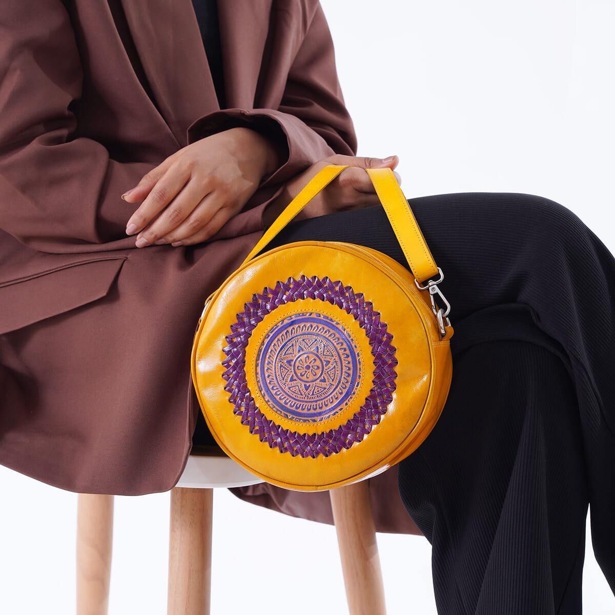 Tan Genuine Leather Weaving Mandala Pattern Round Crossbody Bag image number 3