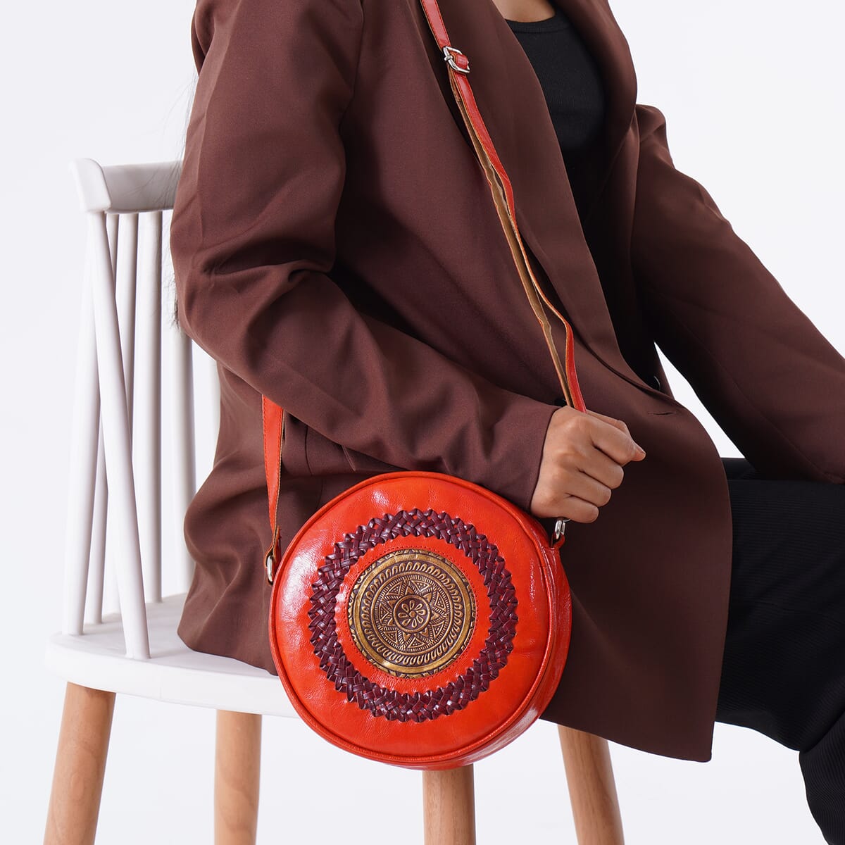 Orange Genuine Leather Weaving Mandala Pattern Round Crossbody Bag image number 3