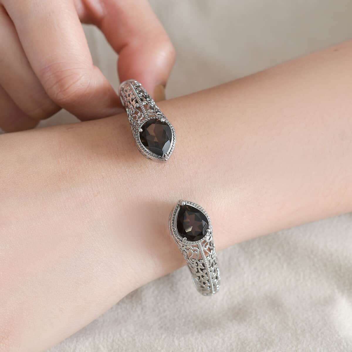 Brazilian Smoky Quartz 7.65 ctw Cuff Bracelet in Stainless Steel (8.00 In) image number 2