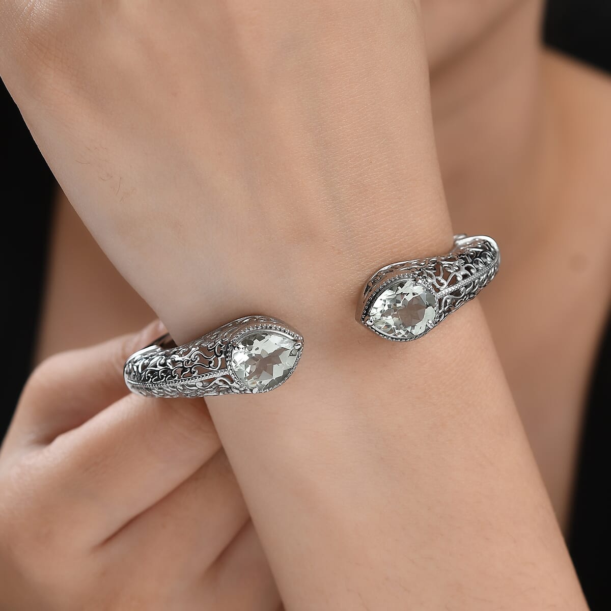 Montezuma Prasiolite 8.10 ctw Cuff Bracelet in Stainless Steel (8.0 In) image number 2