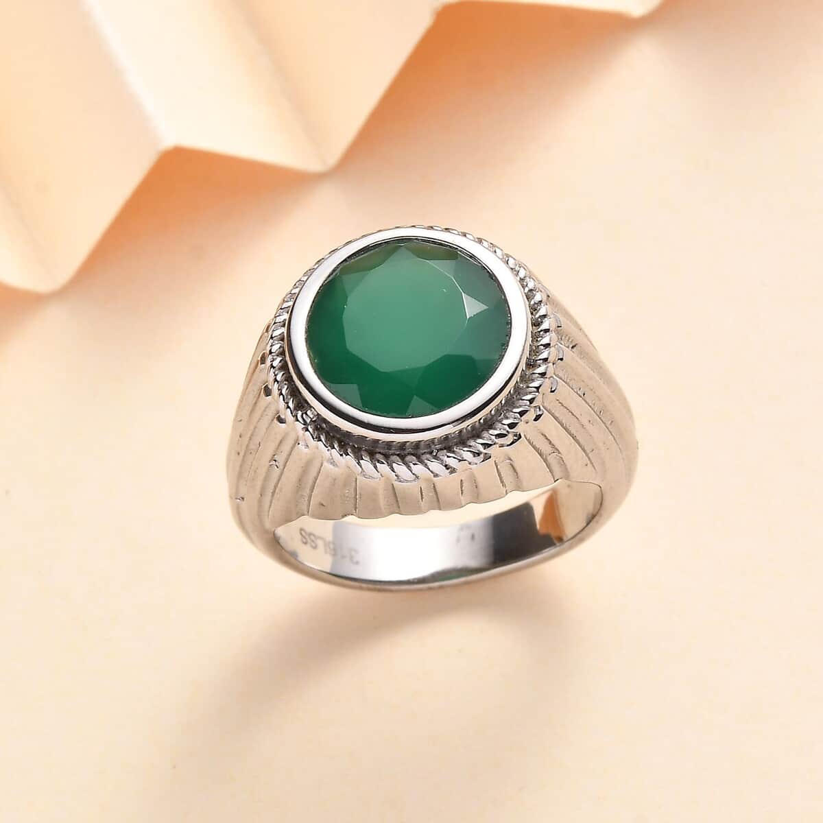 Green Onyx Solitaire Ring in Stainless Steel (Size 10.0) 3.15 ctw image number 1