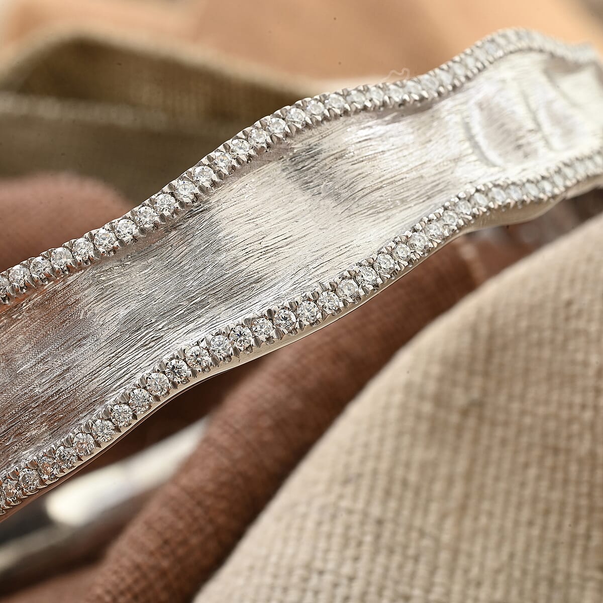 Clarte Sable Collection Moissanite Bangle Bracelet in Platinum Over Sterling Silver (6.50 In) 1.00 ctw image number 1