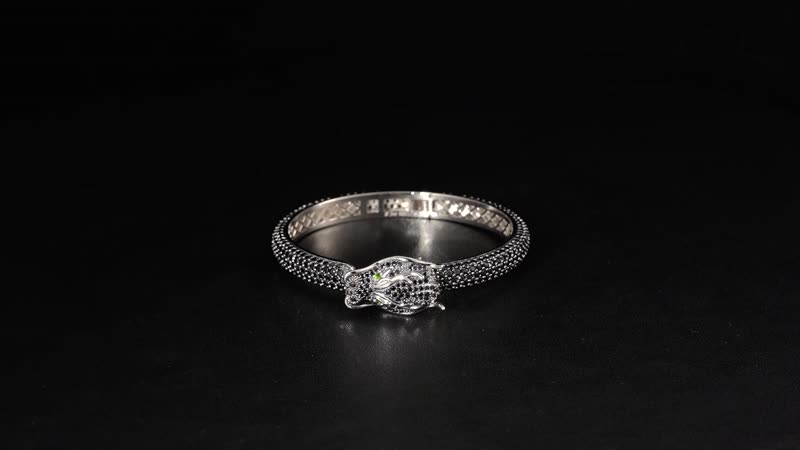 Thai Black Spinel and Chrome Diopside Dragon Cuff Bracelet in Rhodium Over and Sterling Silver (7.25 In) 17.80 ctw