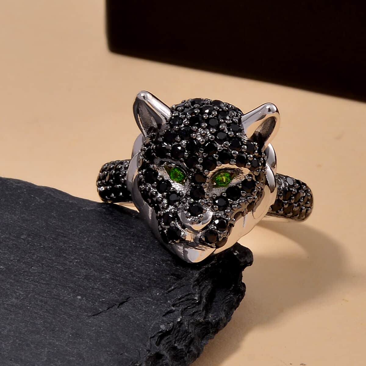 Thai Black Spinel and Chrome Diopside 1.70 ctw Lion Head Ring in Rhodium Over Sterling Silver (Size 6.0) image number 1