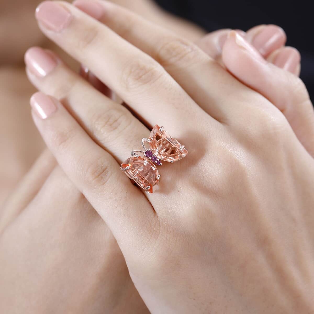 Morganique Quartz and Orissa Rhodolite Garnet Butterfly Ring in 18K Vermeil Rose Gold Over Sterling Silver 8.90 ctw image number 2