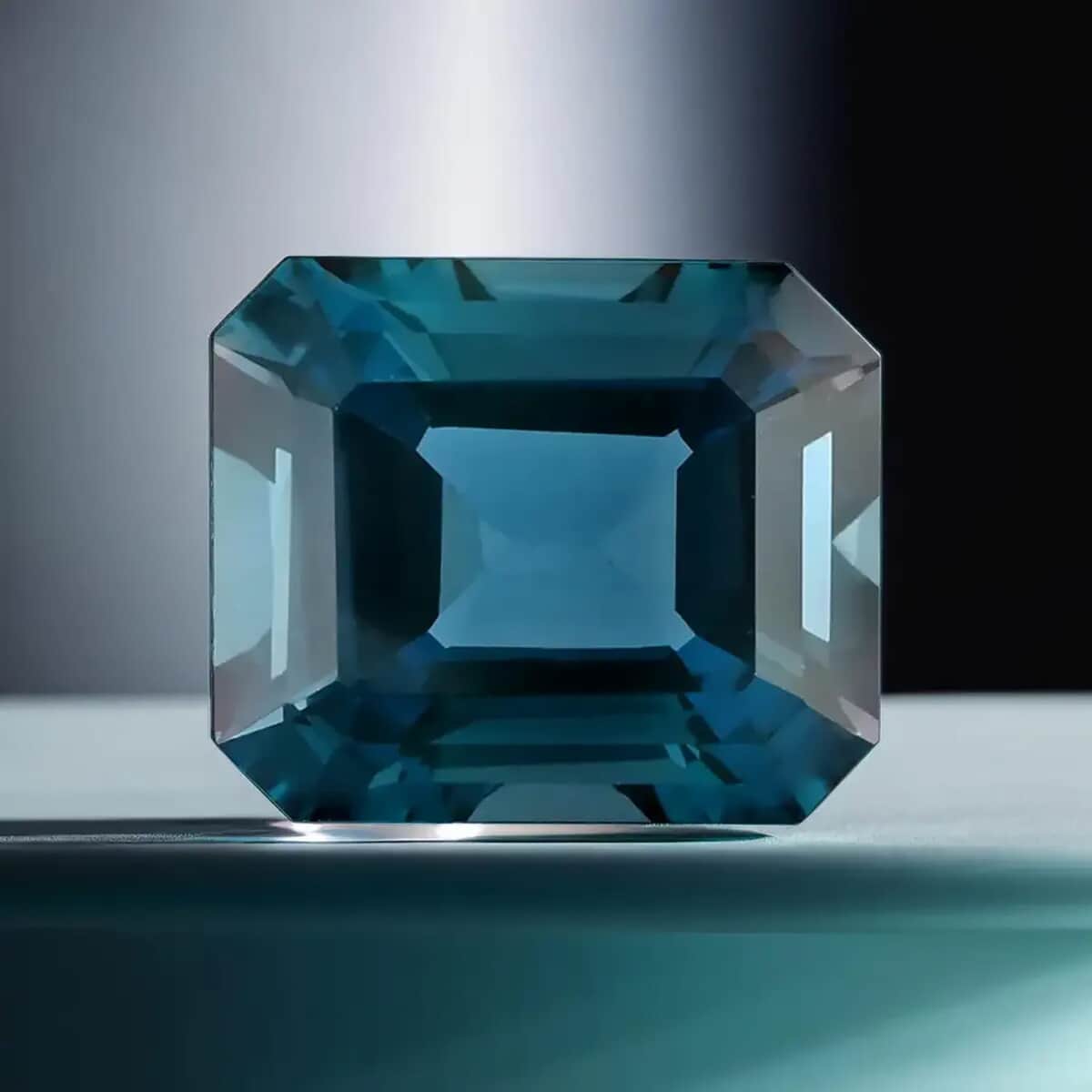 AAA London Blue Topaz (Oct 14x12 mm) 11.50 ctw image number 1