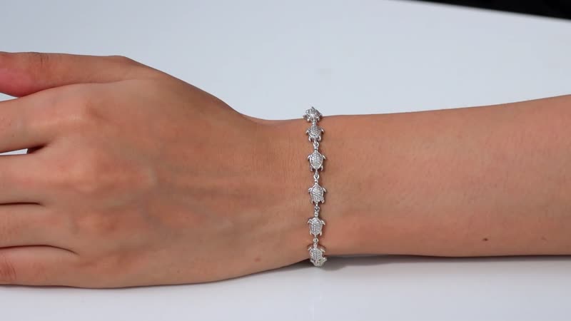 Karis Turtle Bracelet in Platinum Bond (6.50-8.0In)