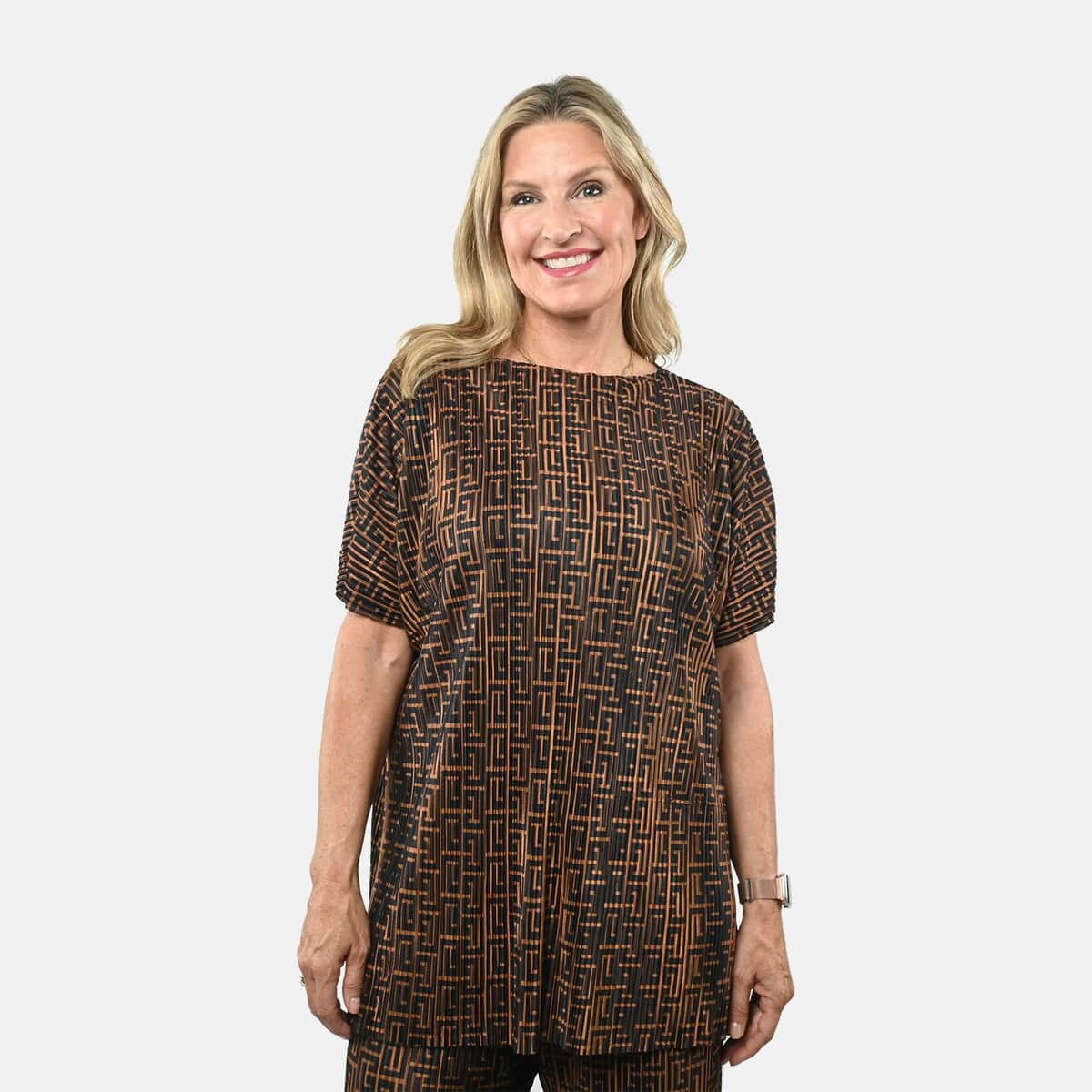 Brown Geometric Print Short-Sleeve Top (31.1"x29.9'') and Flowy Wide-Leg Pants (41.3'') image number 3