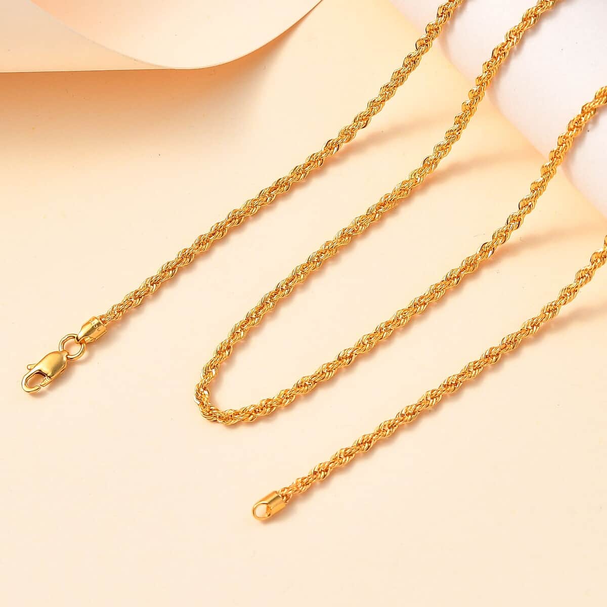 2.20mm Rope Chain Necklace in 22K Yellow Gold 4.10 Grams 20 Inches (Del. in 10-12 Days) image number 1