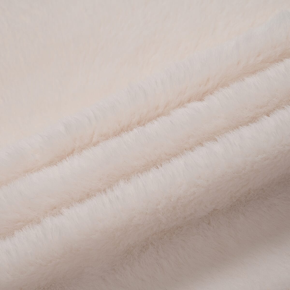 Tamsy White Faux Fur Poncho image number 4