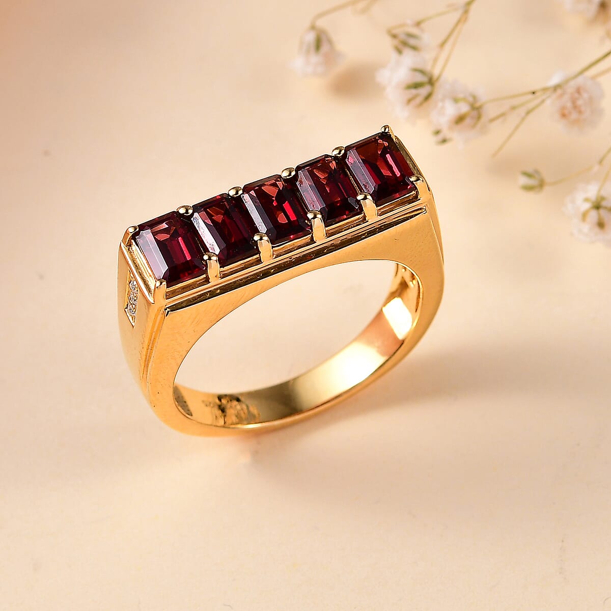 Orissa Rhodolite Garnet and Moissanite Men's Ring in 18K Vermeil Yellow Gold Over Sterling Silver (Size 9.0) 4.10 ctw image number 1