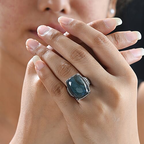 Malagasy Labradorite / 11 - Product card gallery slide 3 (9432210407679)