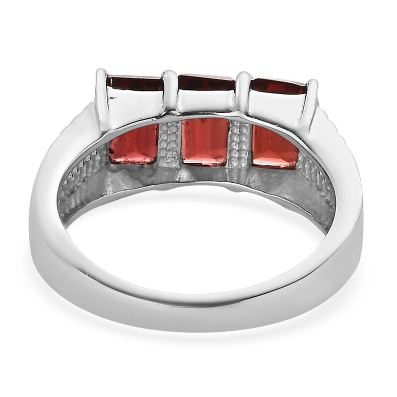 Mozambique Garnet 4.00 ctw 3 Stone Men's Ring in Stainless Steel (Size 10.0) 