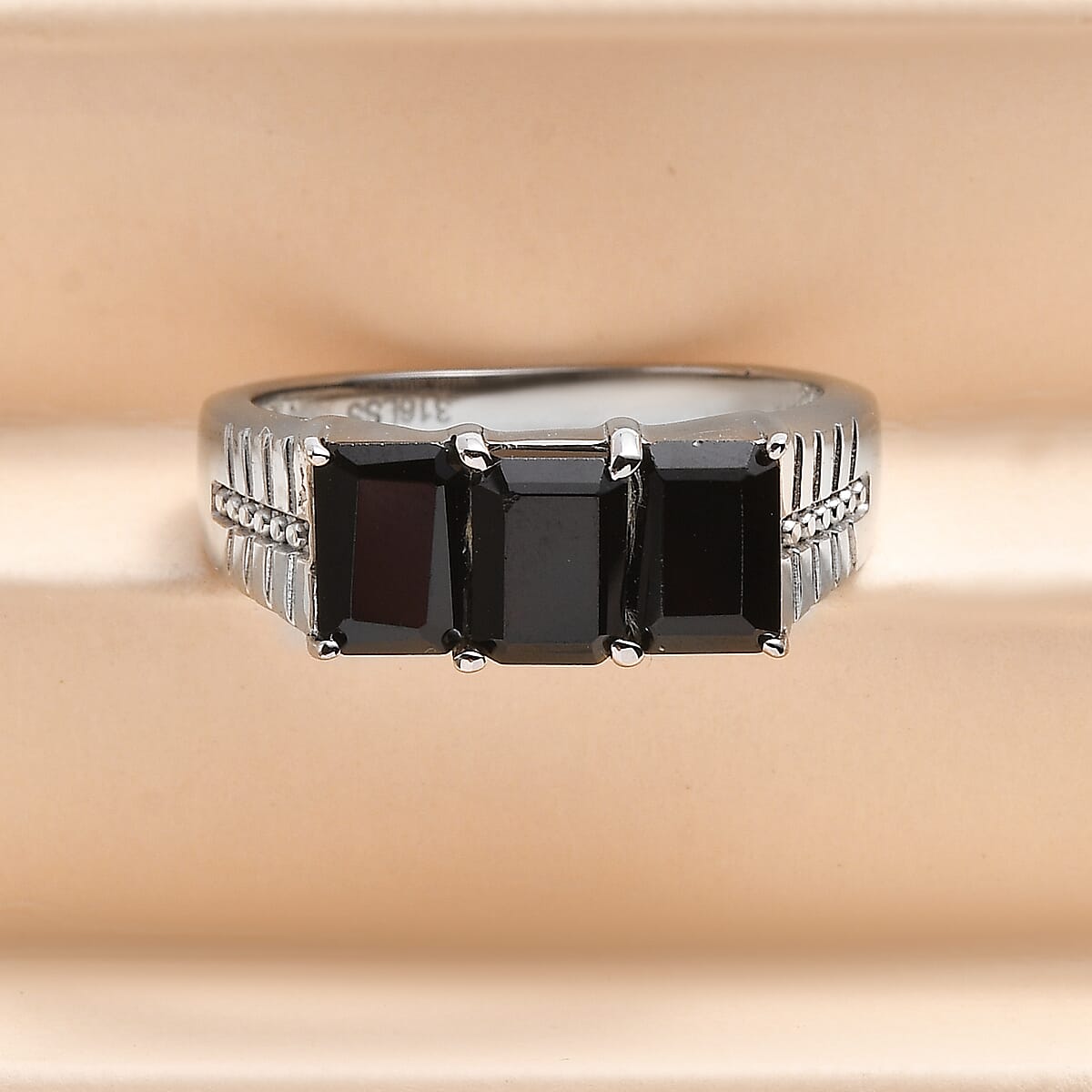 Thai Black Spinel 4.00 ctw 3 Stone Men's Ring in Stainless Steel (Size 9.0) image number 1