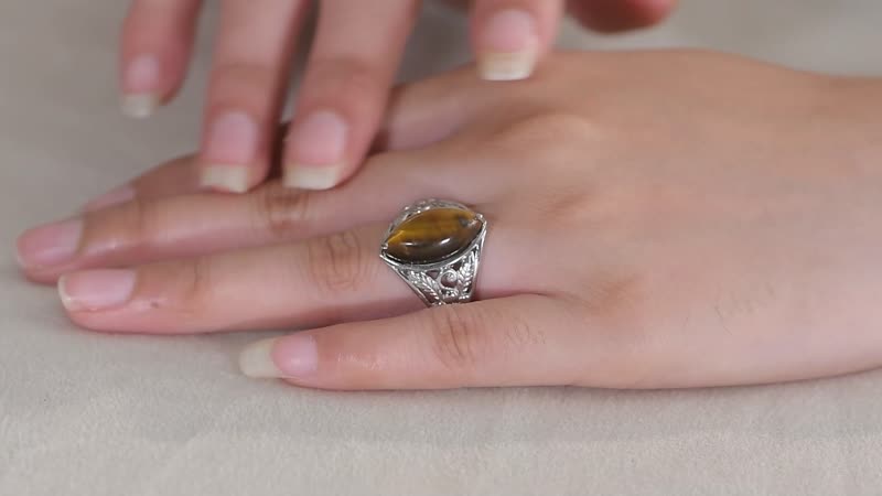 Malagasy Labradorite Solitaire Ring in Stainless Steel (Size 10.0) 7.30 ctw