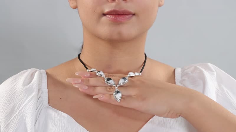 Artisan Crafted White Buffalo 28.00 ctw Necklace in Sterling Silver and Black Leather Cord 18-20 Inches