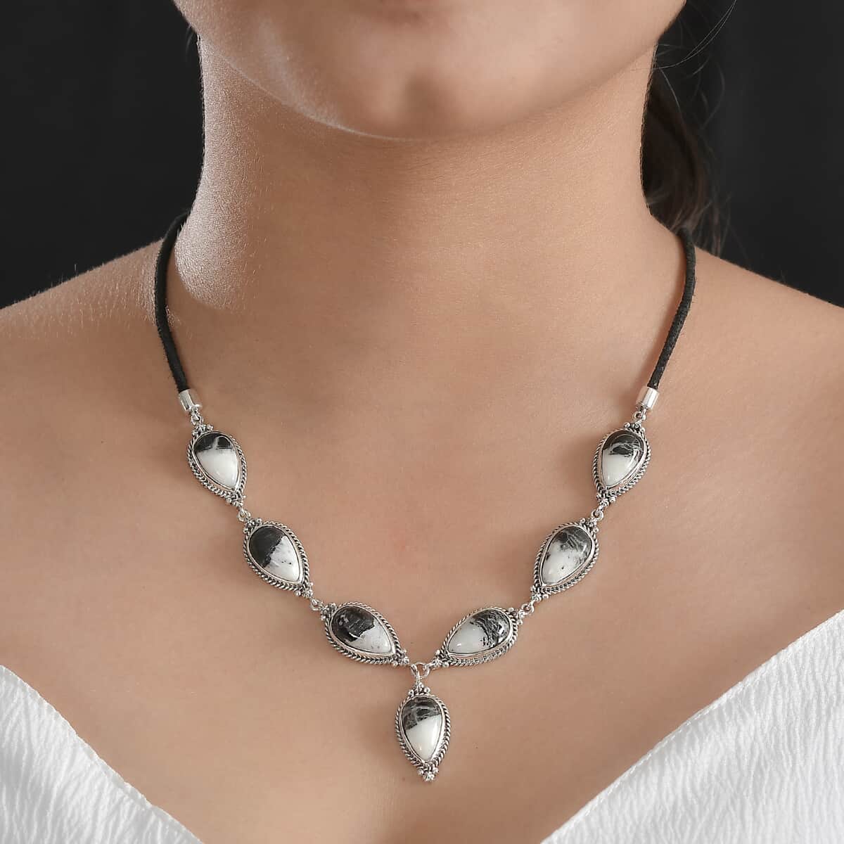 Artisan Crafted White Buffalo 28.00 ctw Necklace in Sterling Silver and Black Leather Cord 18-20 Inches image number 2