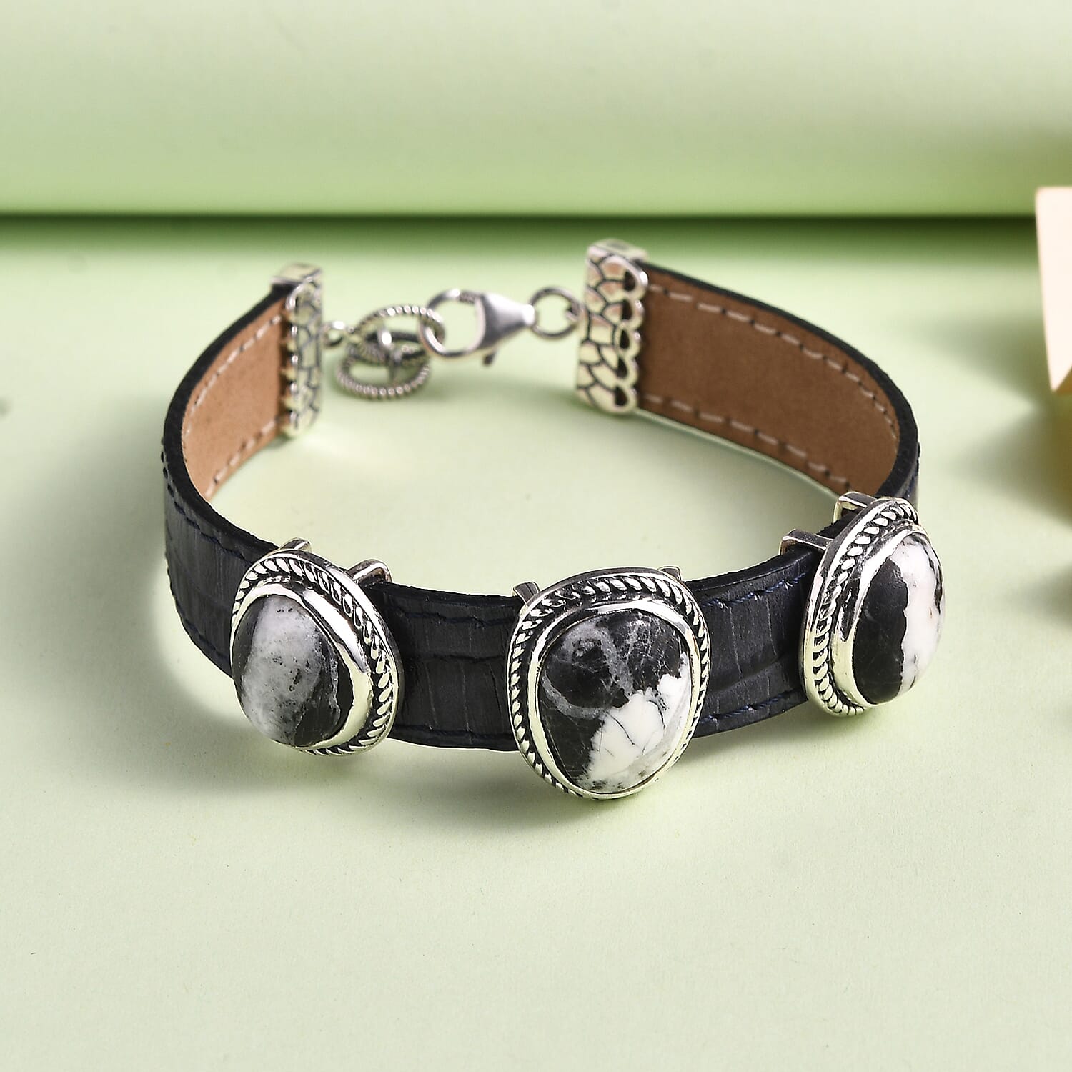 Buy Artisan Crafted White Buffalo 16.00 ctw Bracelet in Sterling