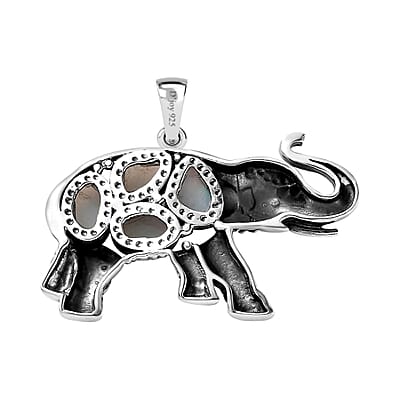 Indian Artistry Polki Ethiopian Welo Opal 1.75 ctw Elephant Pendant without Chain in Sterling Silver