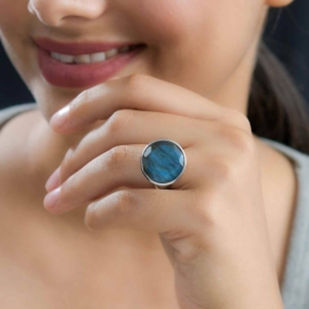 Malagasy Labradorite 14.59 ctw Ring in Stainless Steel (Size 5.5) image number 2