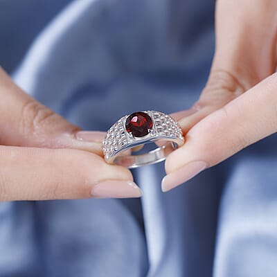 Karis Mozambique Garnet 2.25 ctw Solitaire Ring in Platinum Bond (Size 10.0)