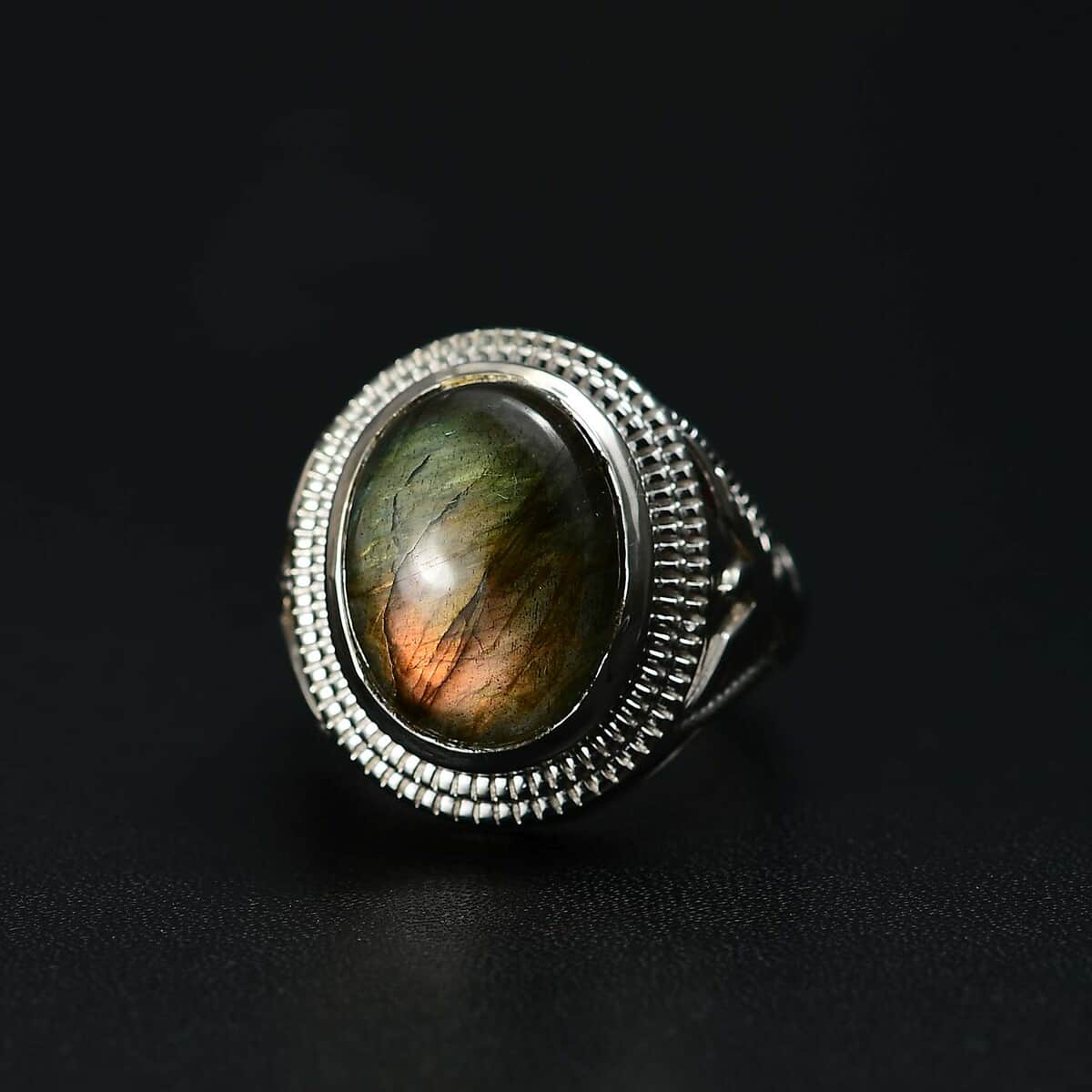 Karis Malagasy Labradorite 10.25 ctw Men's Ring in Platinum Bond (Size 10.0) image number 2