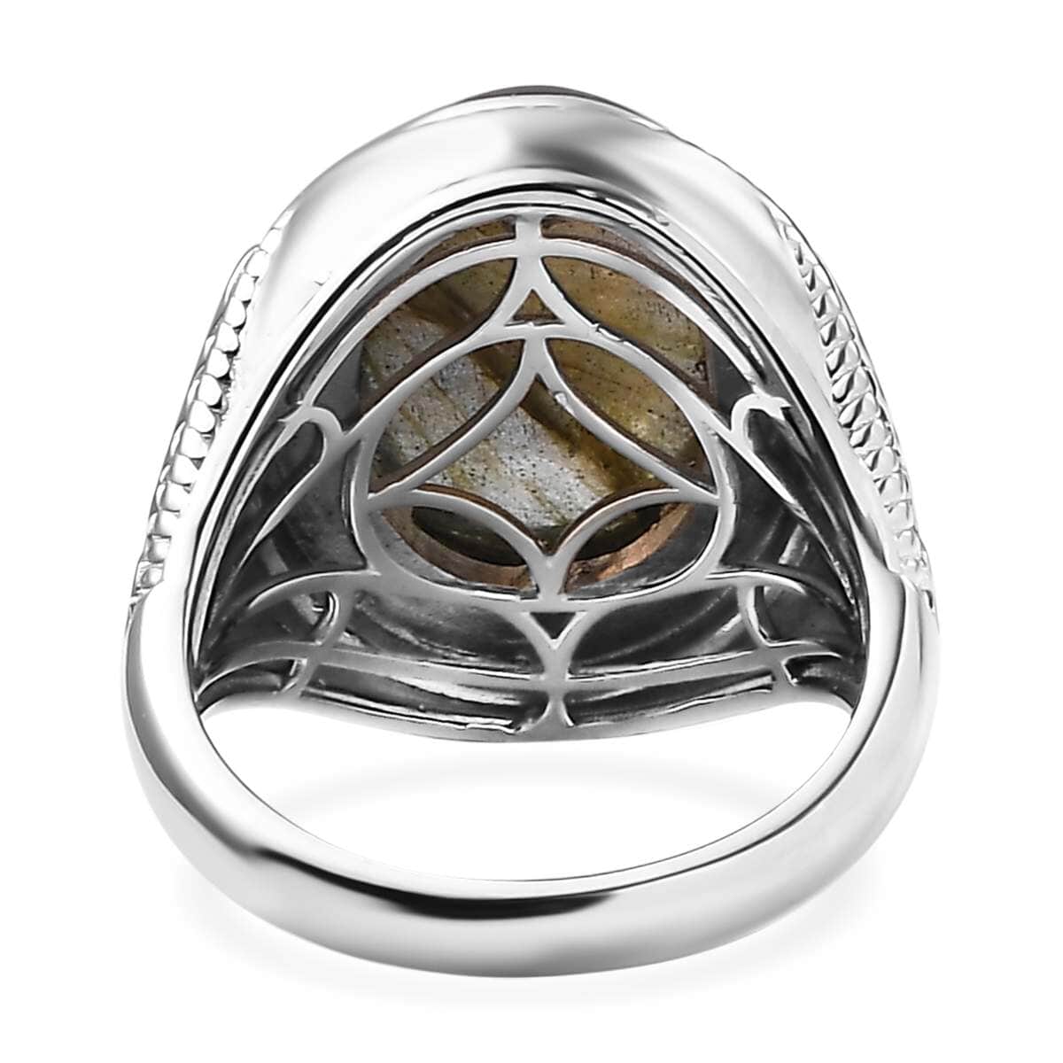 Karis Malagasy Labradorite 10.25 ctw Men's Ring in Platinum Bond (Size 10.0) image number 5