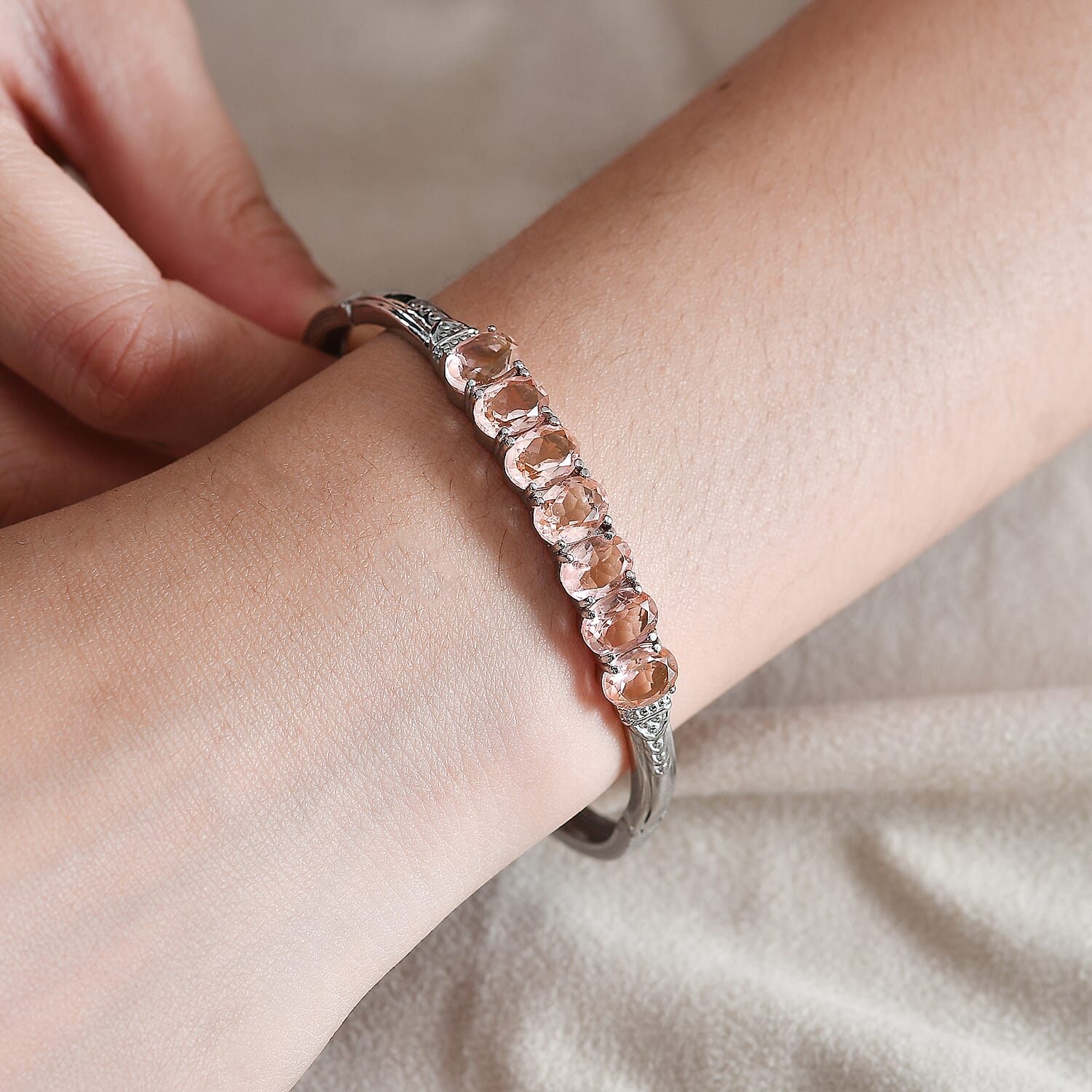 Default Title - Product card gallery slide 3 (10145607581979)