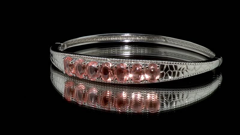 Morganique Quartz Bangle Barcelet in Stainless Steel (6.50 In) 9.40 ctw