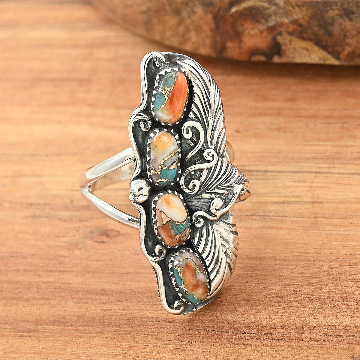 Santa Fe Style Spiny Turquoise Ring in Sterling Silver (Size 6.0) 1.60 ctw image number 1