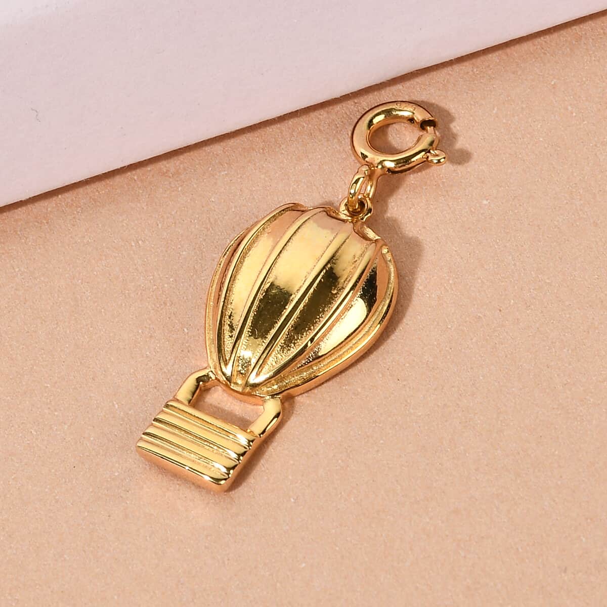 Vermeil Yellow Gold Over Sterling Silver Hot Air Balloon Charm 2 Grams image number 1