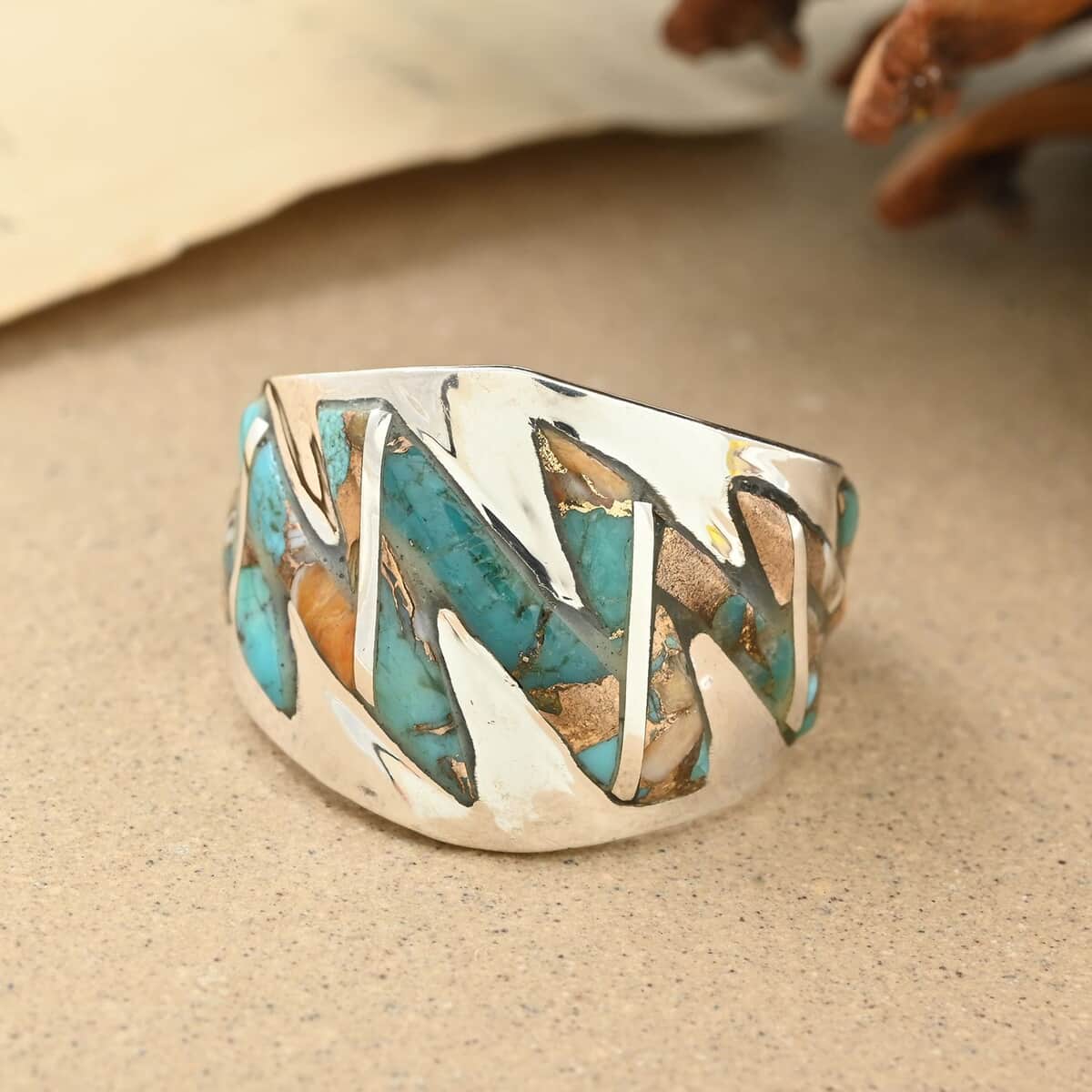 Santa Fe Style Spiny Turquoise Ring in Sterling Silver (Size 11.0) 2.10 ctw image number 1