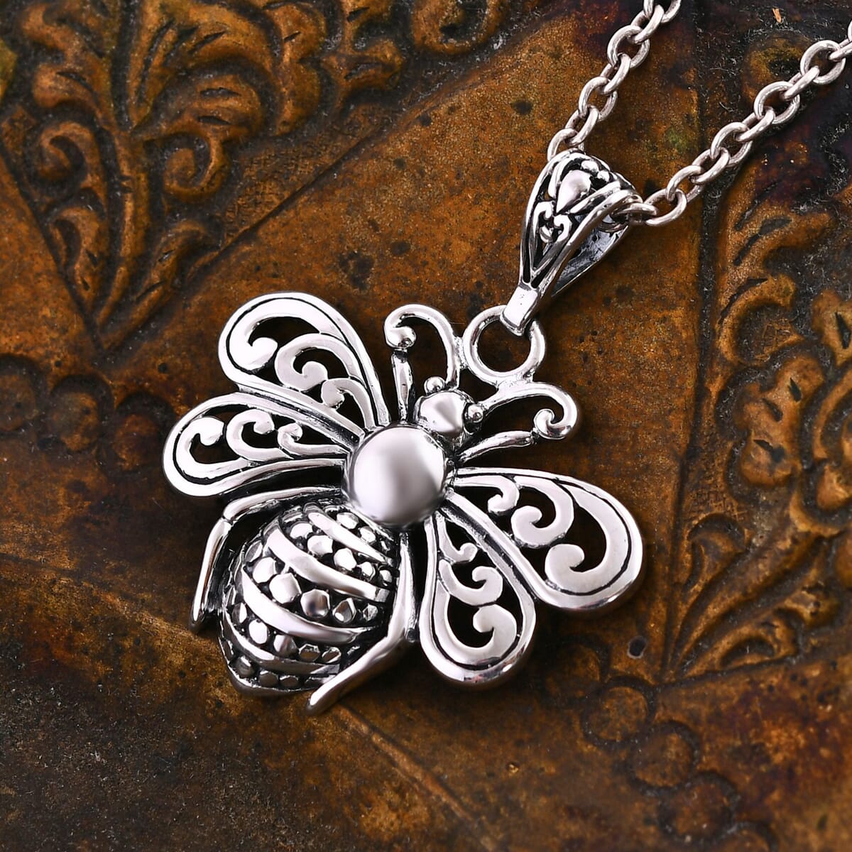 Bali Legacy Sterling Silver Bee Pendant without Chain 4.33 Grams image number 1