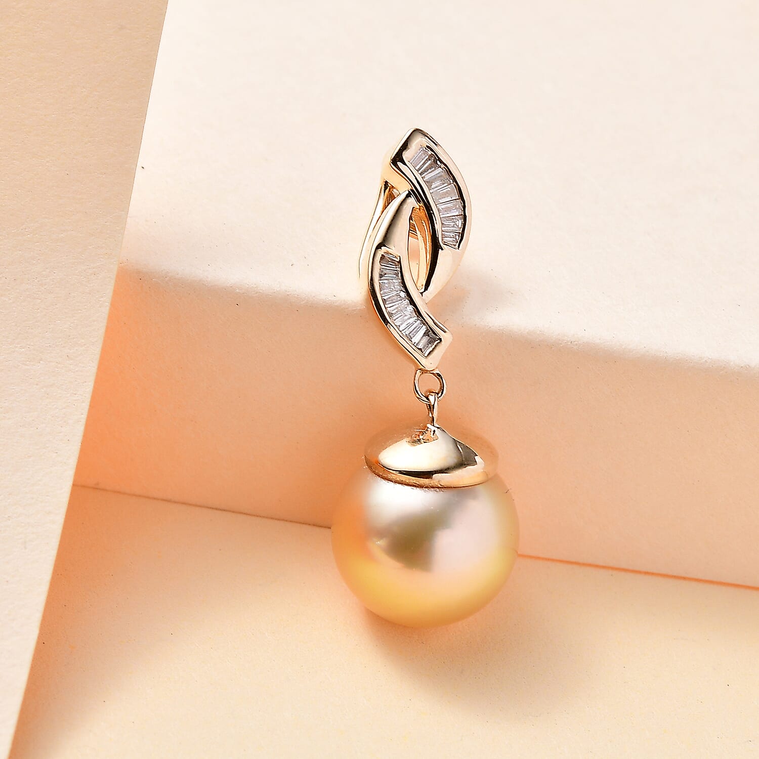 Luxoro 14K Yellow Gold Premium Golden South Sea Pearl and I2 Diamond Pendant without Chain 0.10 ctw