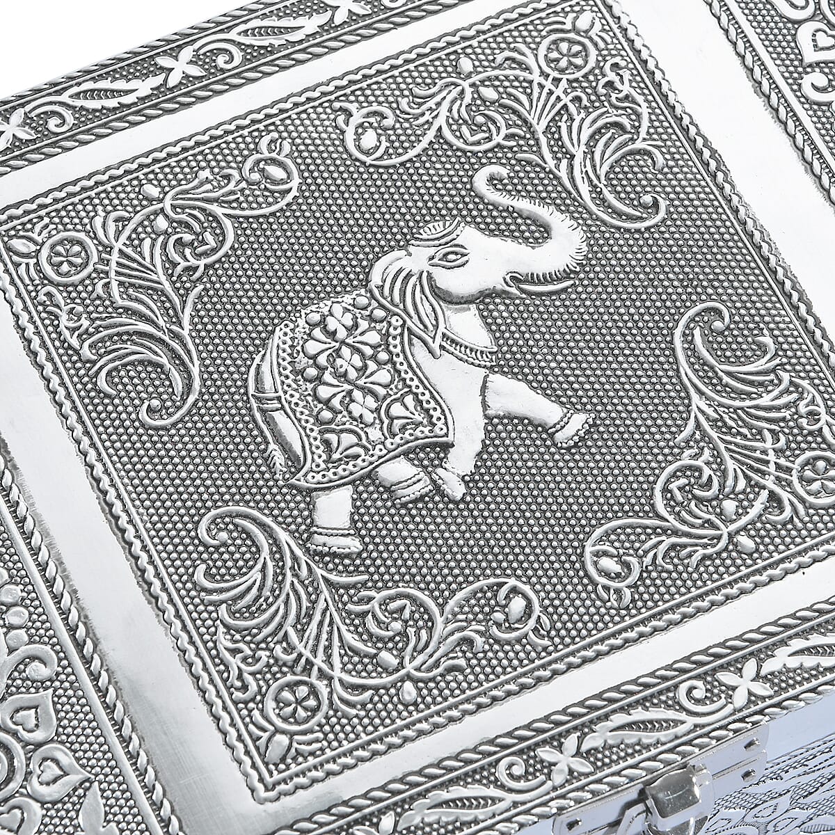 Hand Crafted Set of 2 Aluminum Oxidized Elephant Embossed Jewelry Box Made Up with Teak Wood Aluminum Sheet and Velvet image number 7