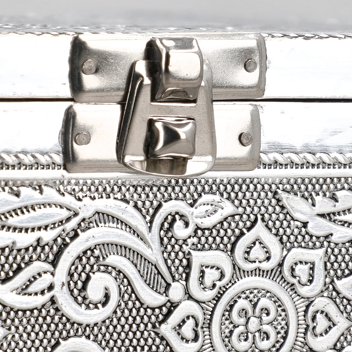 Hand Crafted Set of 2 Aluminum Oxidized Elephant Embossed Jewelry Box Made Up with Teak Wood Aluminum Sheet and Velvet image number 8