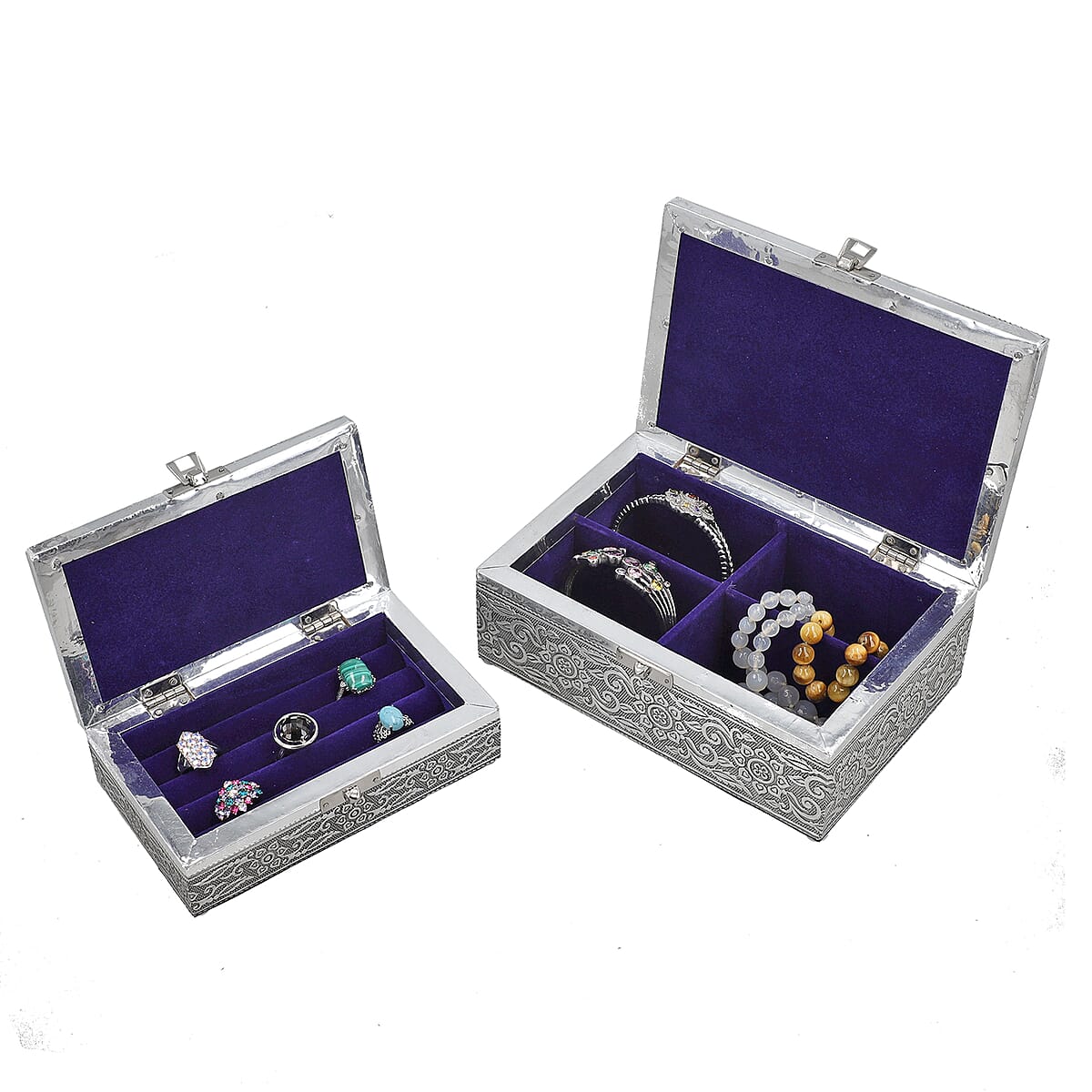 Hand Crafted Set of 2 Aluminum Oxidized Elephant Embossed Jewelry Box Made Up with Teak Wood Aluminum Sheet and Velvet image number 10