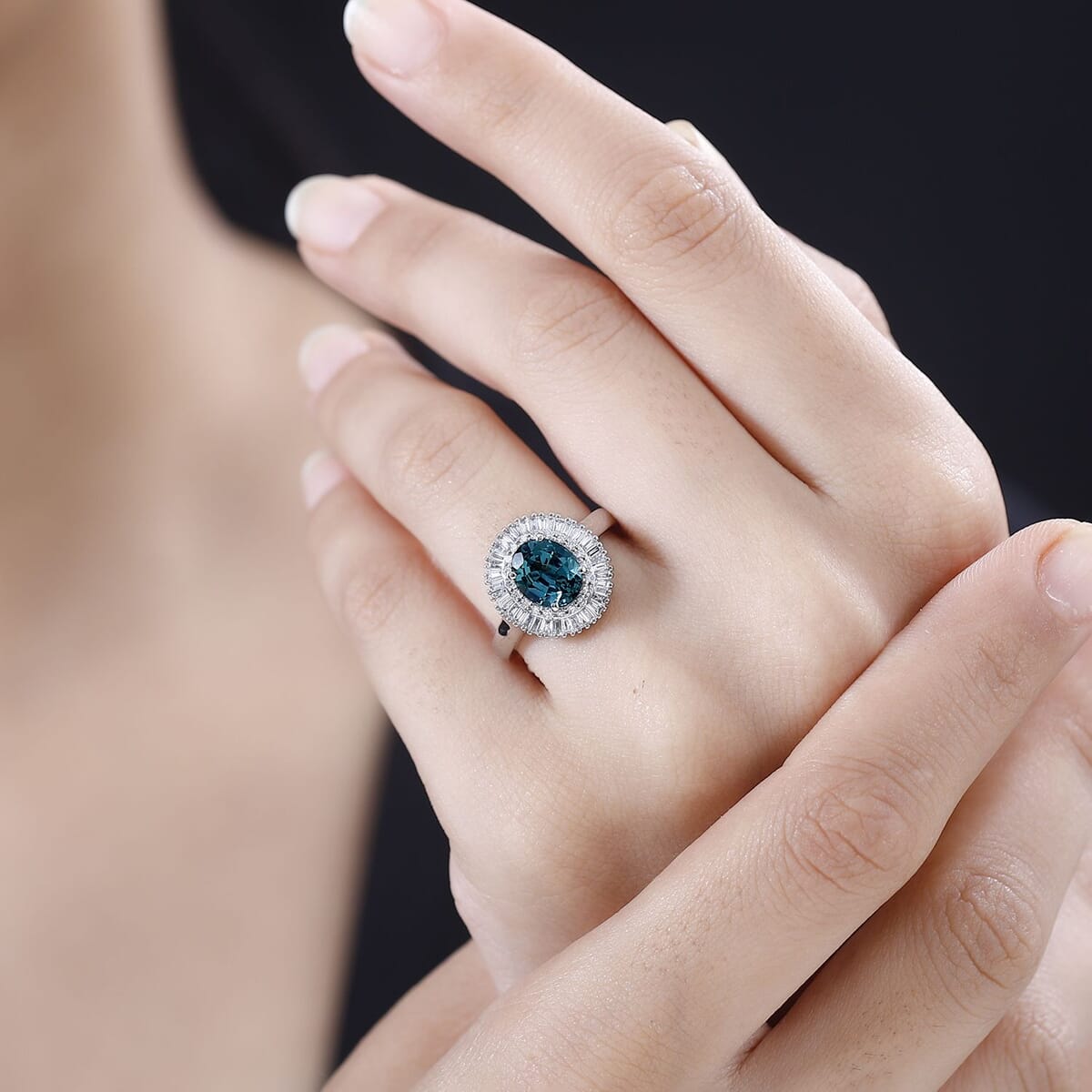 Certified & Appraised Rhapsody AAAA Lagoon Tourmaline and E-F VS Diamond 2.90 ctw Cocktail Ring in 950 Platinum (Size 7.0) 6.60 Grams image number 2