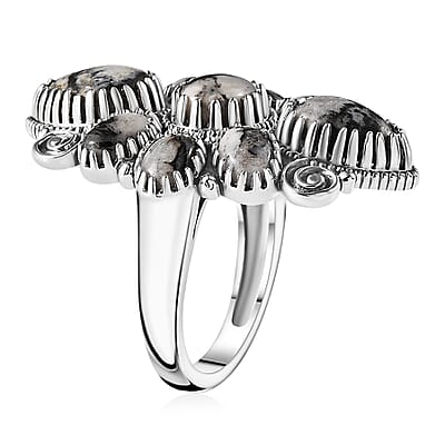 Artisan Crafted White Buffalo 8.10 ctw Ring in Sterling Silver (Size 6.0)