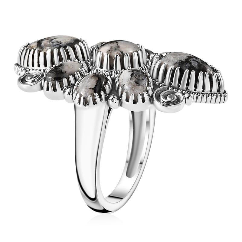 Artisan Crafted White Buffalo 8.10 ctw Ring in Sterling Silver (Size 6.0)