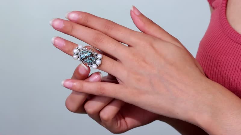 Artisan Crafted Blue Horizon Turquoise 9.30 ctw and White Pearl Ring in Sterling Silver (Size 10.0)