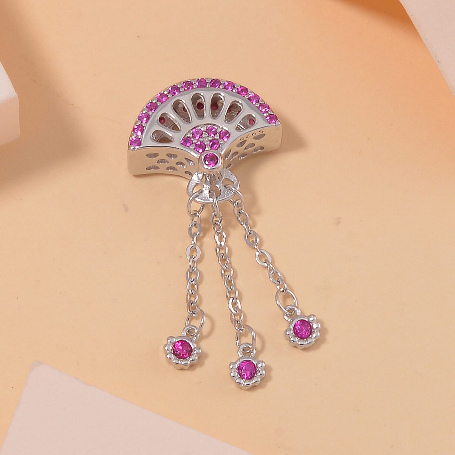 Simulated Ruby Color Diamond - Product card gallery slide 2 (9432230723839)